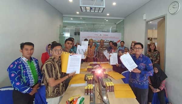 RUMAH SUBSIDI: Sebanyak 30 nasabah melakukan akad kredit di Bank BNI Cabang Sampit, Rabu (26/2).