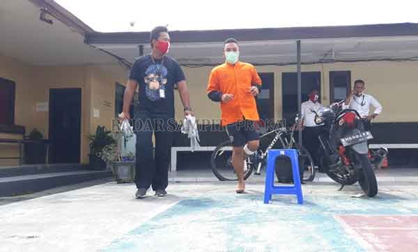 JAMBRET : Beni Mambang dihadiahi timah panas karena melakukan penjambretan.(DODI/RADAR PALANGKA)