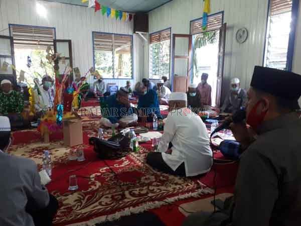 KEAGAMAAN: Ketua Pengurus Surau Hidayatul Mu