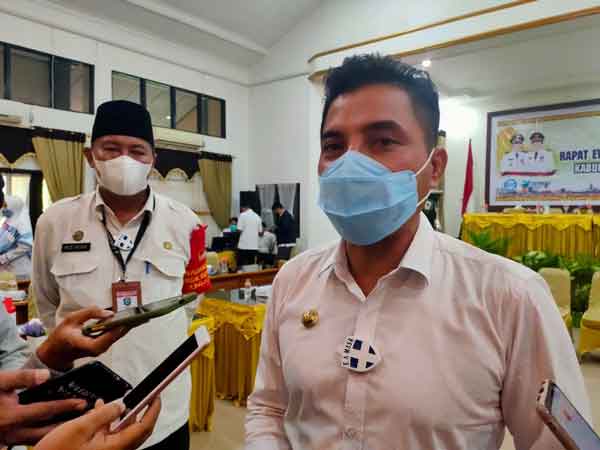 Bupati Kotim Supian Hadi