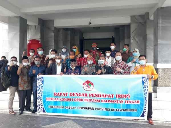 TERUS DIPERJUANGKAN: DPRD Kalteng menggelar RDP terkait usulan pembentukan Provinsi Kotawaringin Raya, Jumat (15/1).(DODI/RADAR SAMPIT)