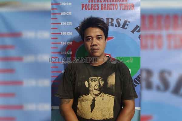 Bandar Narkoba  YR dan kepemilikan senjata api kini mendekam di sel Mapolres Bartim untuk mempertanggungjawabkan perbuatannya.(RADAR SAMPIT)