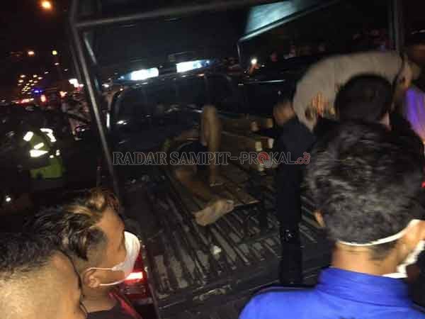 BIKIN GEGER: Dua orang luka parah dalam insiden berdarah di Karaoke NAV, Kamis (11/2) malam.(IST/RADAR PALANGKA)