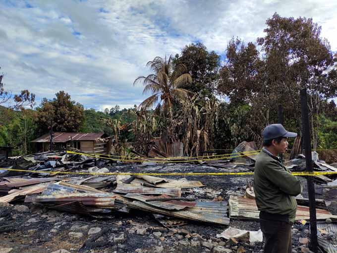 SISA PUING : Bangunan SDN Tumbang Tabulus 1 tampak sisa puing pascakebakaran Rabu (5/5).