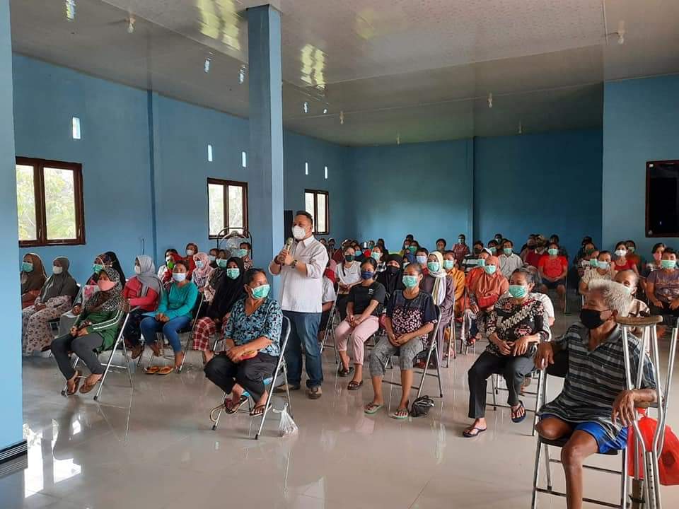 JARING ASPIRASI: Ketua DPRD Murung Raya Doni, SP, Msi saat melaksanakan reses perorangan di daerah pemilihan 3 meliputi Kecamatan Permata Intan, Sumber  Barito, Uut Murung dan Seribu Riam, belum lama ini.