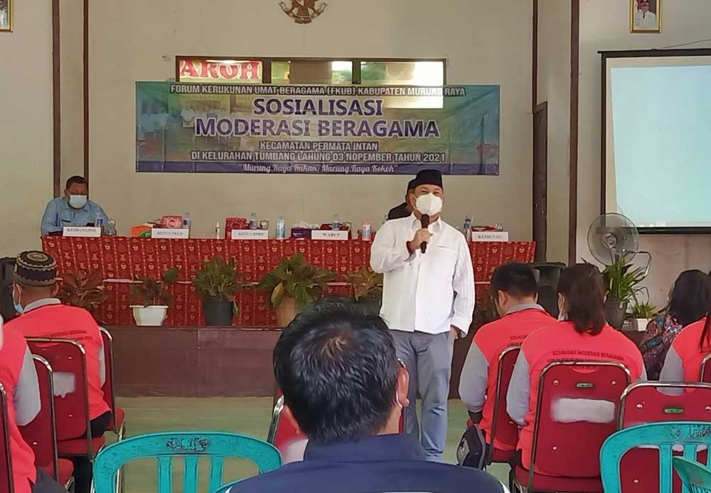 NARASUMBER: Ketua DPRD Mura, Doni SP M.Si saat menyampaikan materi tentang moderasi beragama.