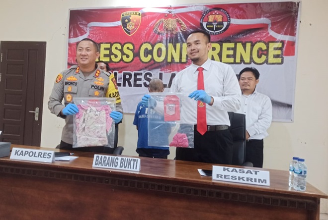 PENGUNGKAPAN: Polres Lamandau menggelar rilis pengungkapan kasus pencabulan terhadap anak di bawah umur yang dilakukan seorang kakek, Senin (13/11/2023). (Ria Mekar/Radar Sampit)