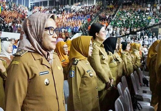 HADIRI : Secara resmi mewakili pemerintah kota Palangka Raya. Pj. Wali Kota Palangka Raya, Hera Nugrahayu menghadiri Peringatan Hari Ibu ke-95 dengan tajuk