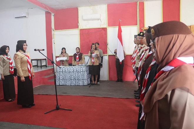 PELANTIKAN: Pj Bupati Pulpis Nunu Andriani melantik Pembimbing Gugus Depan Kwartir Ranting Kahayan Hilir.