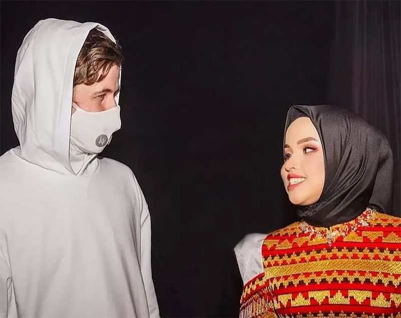 Penyanyi Putri Ariani kolaborasi dengan Alan Walker  lewat lagu yang berjudul