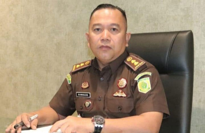 Kasi&nbsp;Kepala Seksi (Kasi) Penerangan Hukum (Penkum) dan Hubungan Masyarakat (Humas) Kejati Riau Bambang Heri Purwanto
