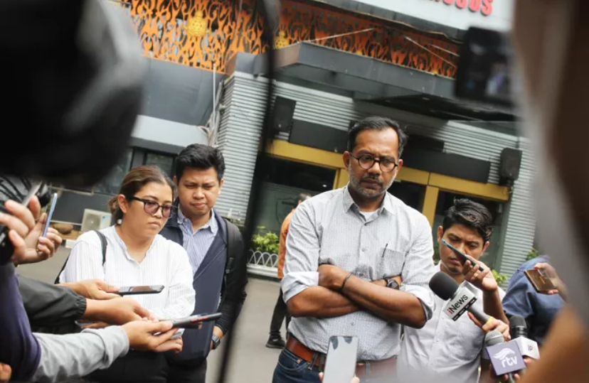 Aktivis Haris Azhar dan Fatia Maulidiyanti akhirnya divonis bebas.