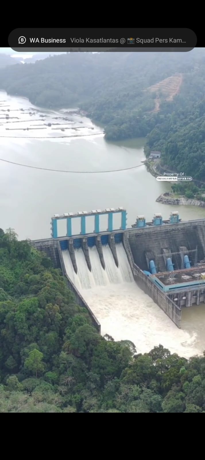 PLTA Koto Panjang menurunkan lima pintu pelimpahan karena debit waduk sudah normal, Selasa (9/1/2024).