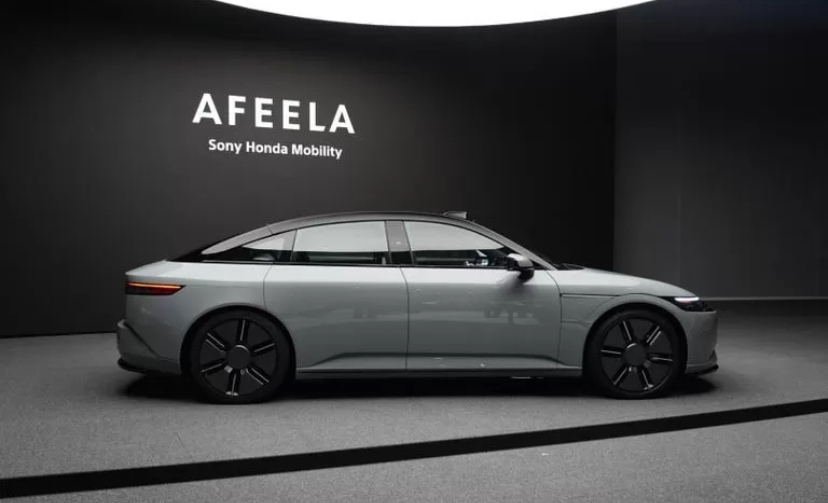 Afeela mobil listrik yang diproduksk Sony-Honda bisa dikendalikan dengan Kontroler PS5.