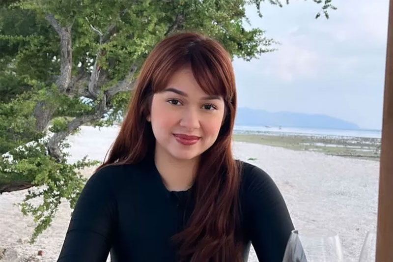 Rebecca Klopper sat menikmati liburan ke Lombok di tengah isu video syur versi panjangnya muncul.