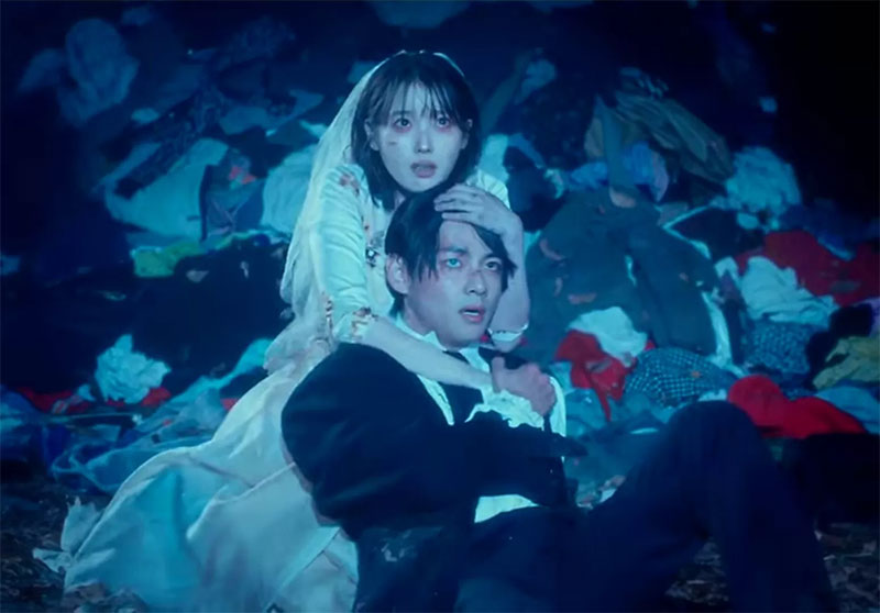 Akting IU dan V BTS di music video