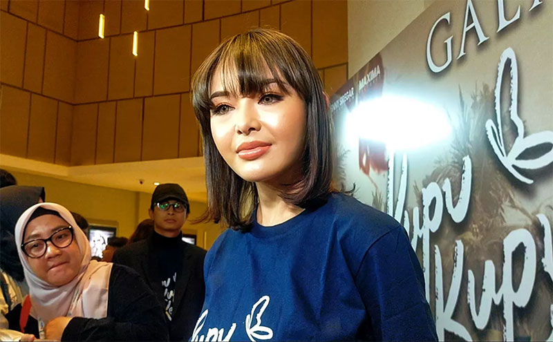 Amanda Manopo membintangi film Kupu Kupu Kertas bersama Reza Arap.