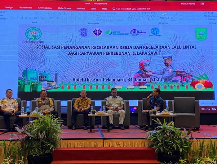 Menggandeng mitra terkait, Gapki Riau menaja kegiatan edukasi Penanganan Kecelakaan Kerja dan Kecelakaan Lalulintas bagai Karyawan Perkebunan Sawit, Rabu (31/1/2024).