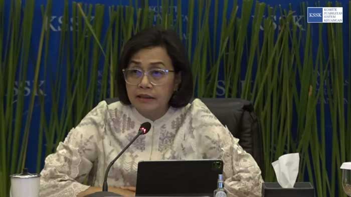 Tangkapan layar Menteri Keuangan Sri Mulyani di Konferensi Pers Komite Stabilitas Sistem Keuangan (KSSK) di Jakarta, pada hari Selasa (30/1). (Youtube Kementerian Keuangan Republik Indonesia)