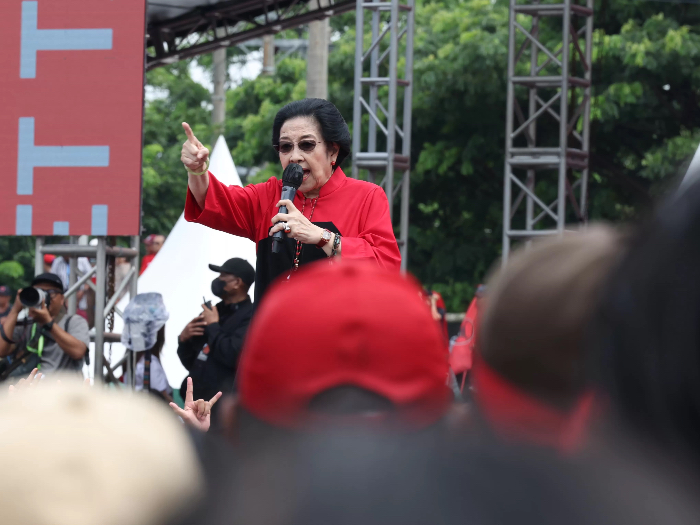 Megawati Soekarnoputri dalam kampanye akbar Hajatan Rakyat Ganjar-Mahfud di Solo, Sabtu (10/2/2024).
