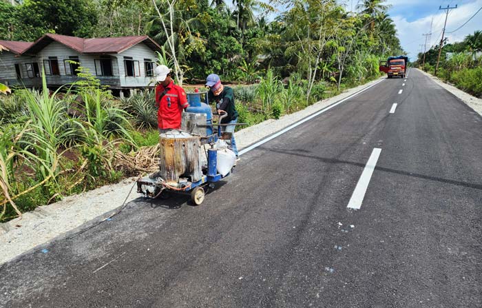 Salah satu ruas jalan Tanjung Samak Pulau Rangsang yang selesai di bangun pada tahun anggaran 2022 lalu.