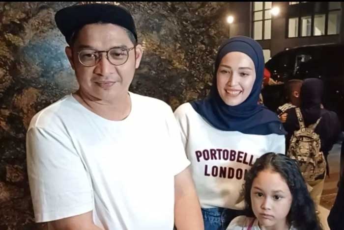 Pasha Ungu bersama keluarganya memilih menghabiskan liburan Natal dan Tahun Baru di Jakarta (Abdul Rahman/JawaPos.com)