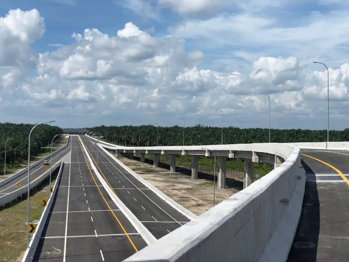 Interchange Bathin Solapan di seksi 5 yang menjadi bagian Jalan Tol Trans Sumatera (JTTS) ruas Tol Pekanbaru-Dumai.