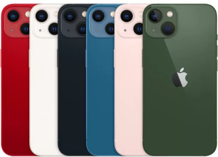 Tampak Belakang Perangkat Smartphone iPhone 13. Pada 2023 lalu Apple Diketahui Berhasil Ungguli Samsung di Penjualan Perangkat iPhone Mereka.