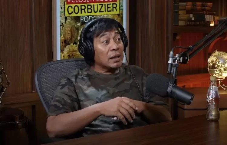 Komeng dalam video podcast Deddy Corbuzier terbaru.