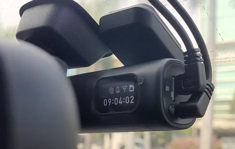 Banyak keuntungan dan pentingnya keberadaan dashcam pada sebuah mobil. (Ilustrasi)