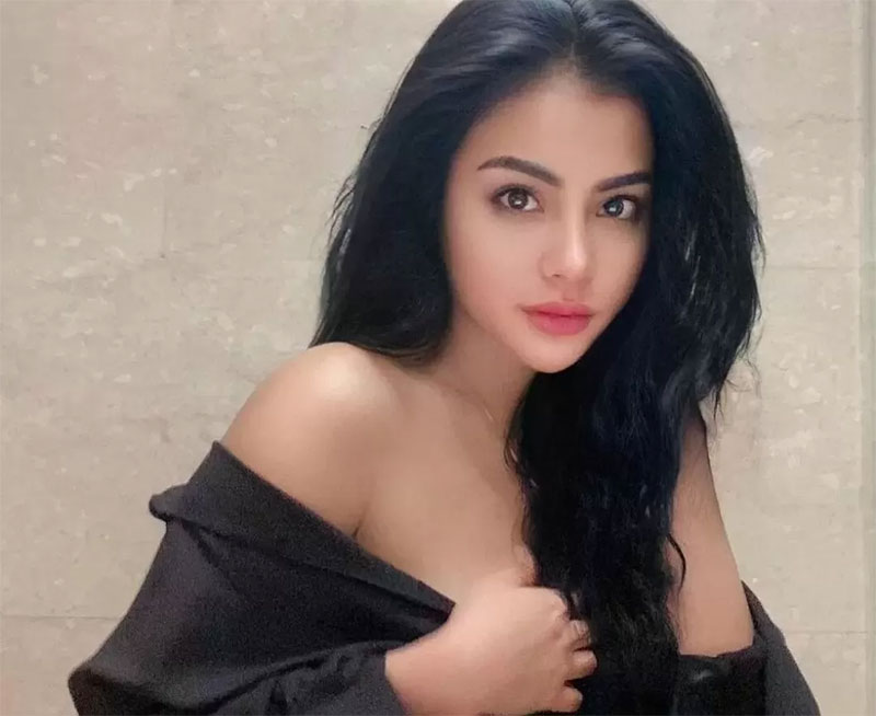 Pedangdut Tisya Erni viral di media sosial.