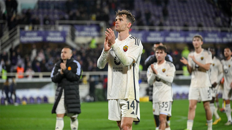 Diego Llorente jadi penyelamat AS Roma dari kekalahan saat tandang ke markas Fionrentina dalam lanjutan Serie A Italia, Senin (11/3/2024) dini hari WIB.
