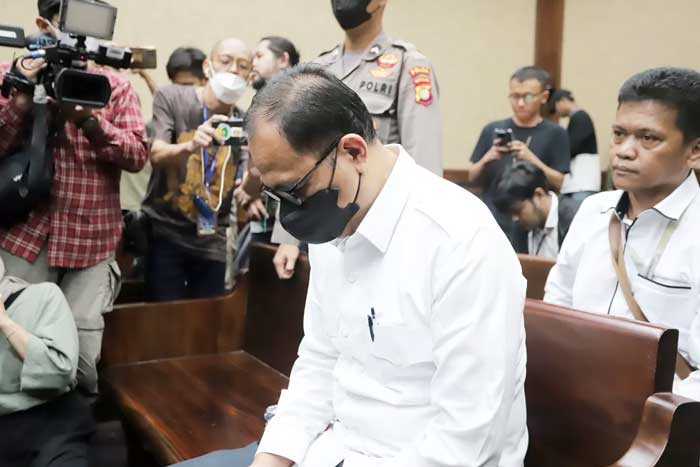 Terdakwa kasus dugaan penerimaan gratifikasi dan tindak pidana pencucian uang (TPPU) Rafael Alun Trisambodo menjalani sidang dengan agenda pembacaan putusan di Pengadilan Tipikor, Jakarta,