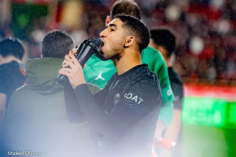 Achraf Hakimi pemain Muslim yang membela klub sepak bola Prancis PSG