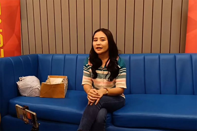 Prilly Latuconsina.