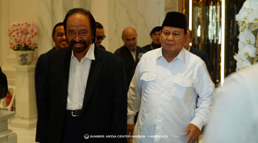 Presiden terpilih Prabowo Subianto saat bersama Ketua Umum Partai NasDem di Jakarta, Jumat (22/3/2024).