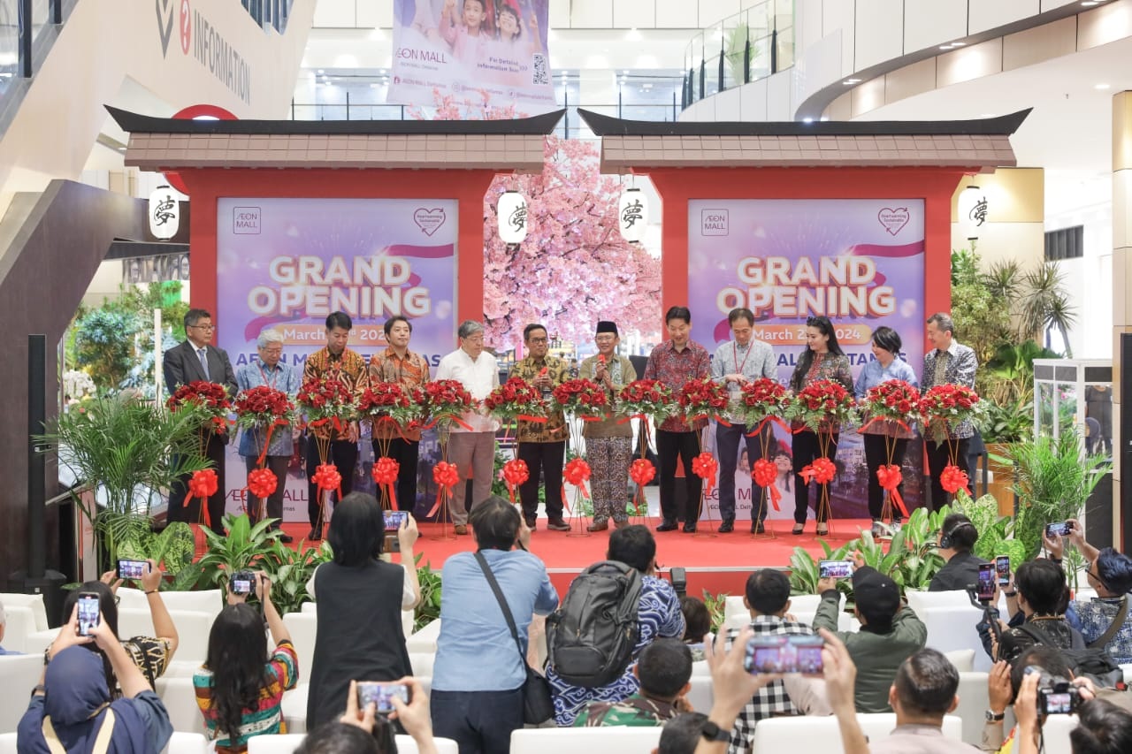 Grand Opening Matahari di Mal AEON Deltamas Cikarang, Bekasi.