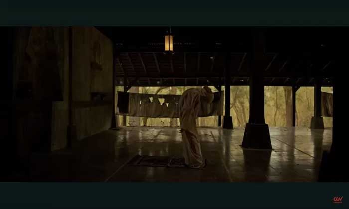 Tangkapan layar salah satu adegan dalam film Kiblat.