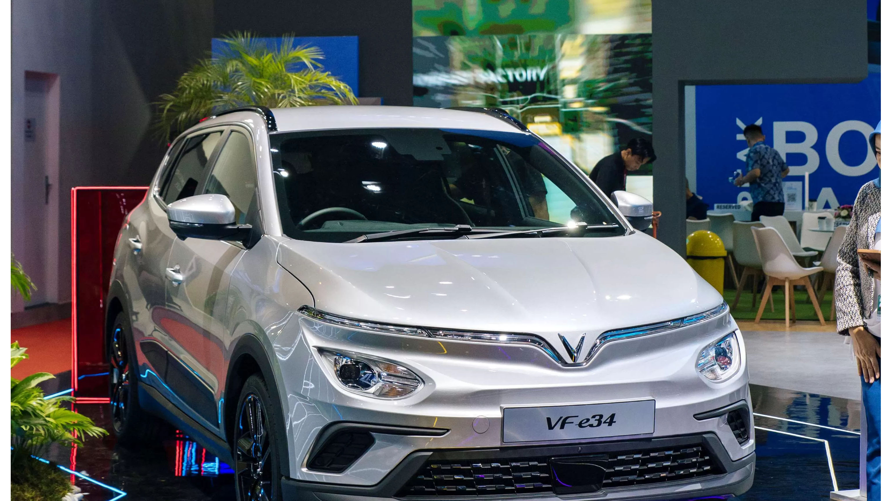 Mobil listrik VinFast BF e34 resmi dijual di Indonesia.
