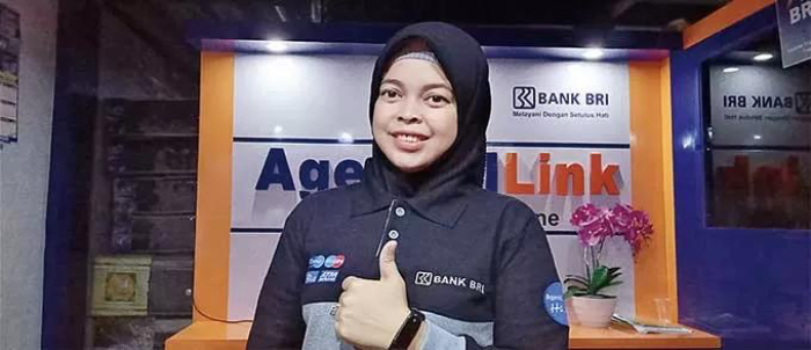 Salah seorang pelaku UMKM di Pekanbaru yang bergabung menjadi agen BRILink, Fitra Yanti.