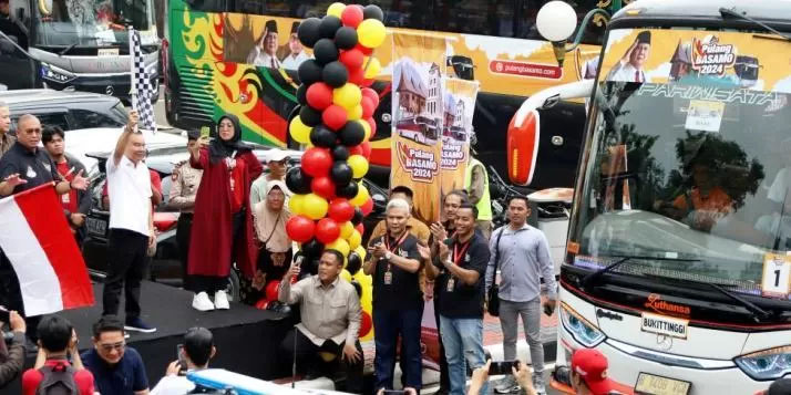 Wakil Ketua DPR RI Sufmi Dasco Ahmad dan Ketua DPD Gerindra Sumbar Andre Rosiade menggelar mudik gratis bertajuk