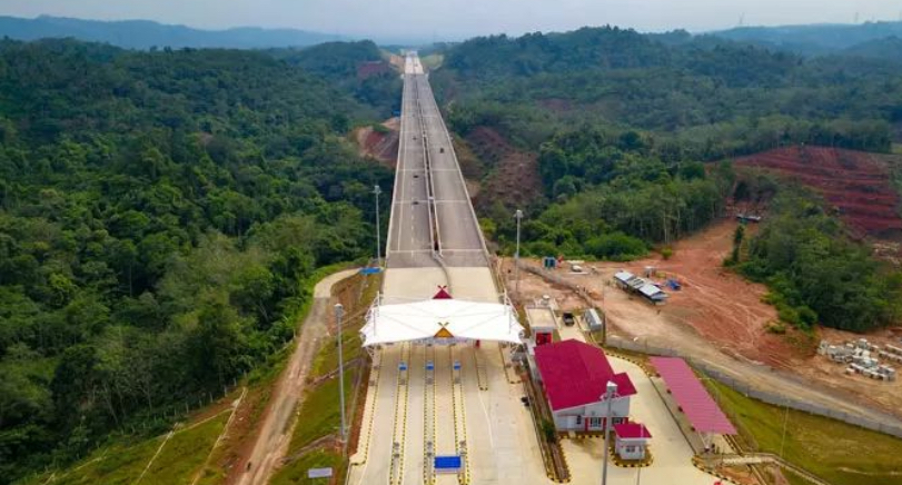 Gerbang Tol XIII Koto Kampar saat dibuka fungsional lada libur Nataru 2023/2024 lalu.