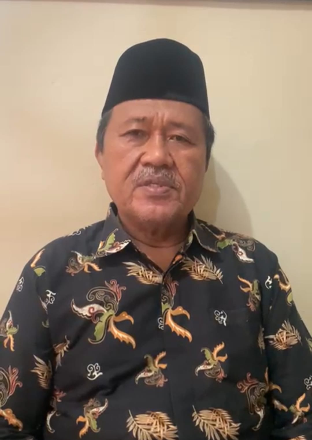 Ketua Forum Komunikasi Umat  Beragama KH Abdurrahman Qoharuddin