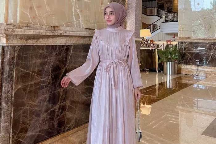 dress shimmer.