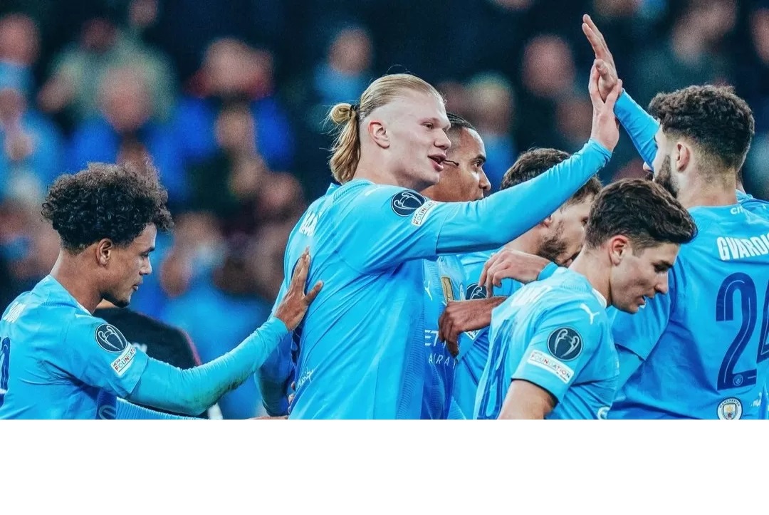 Pemain Manchester City melakukan selebrasi usai mencetak gol ke gawang FC Copenhagen.