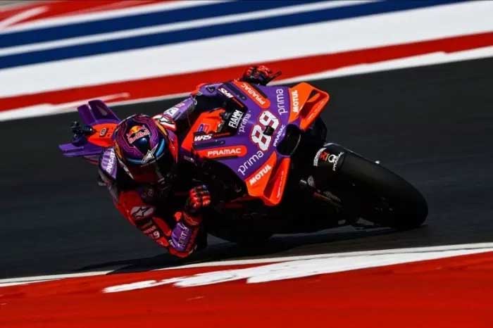 PECAH REKOR: Pembalap Prima Pramac Jorge Martin saat melakoni sesi latihan MotoGP Amerika di COTA, Austin, Texas, AS, Jumat (12/4/2024).