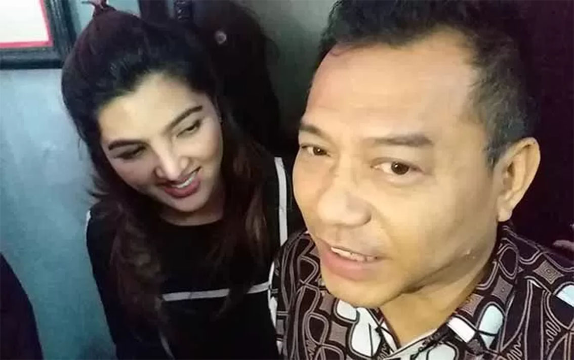 Anang Hermansyah dan Ashanty menyambangi Ahmad Dhani di Rutan Medaeng, Kamis (21/2).