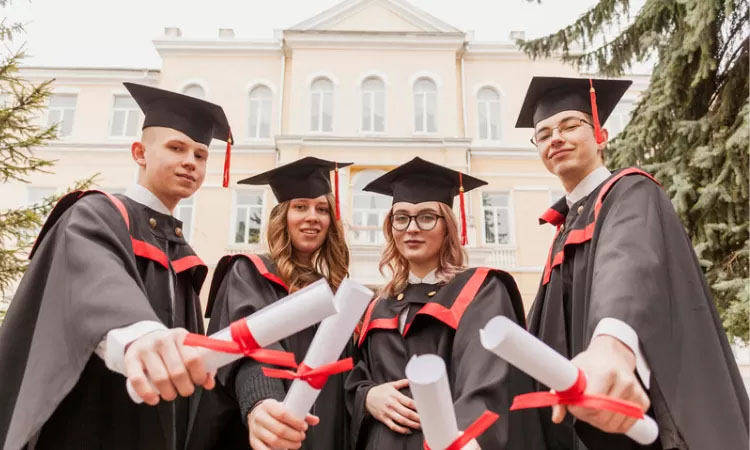 LPDP Resmi Membuka 3 Beasiswa ke Luar Negeri.