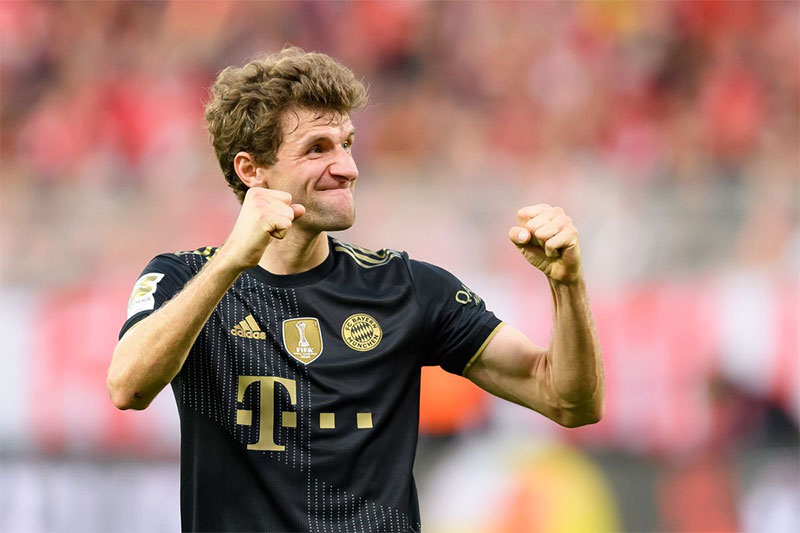 Thomas Muller cetak brace saat Bayern Munich bantai Union Berlin.