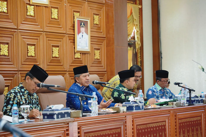 Bupati Siak, Wabup, Sekda Arfan membuka Forum Perangkat Daerah Penyusunan Rancangan Renja Perangkat Daerah 2025 di ruang rapat Raja Indra Pahlawan, Kantor Bupati, Kamis (18/4/2024).